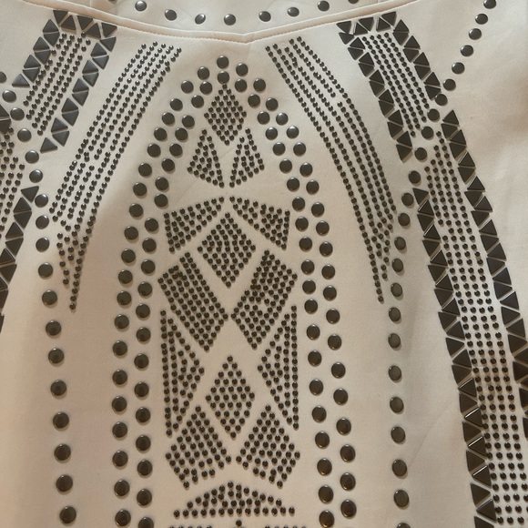 Bebe Studded Bodycon Mini Dress White Geometric Stud Sleeveless Club Size M - Picture 2 of 8